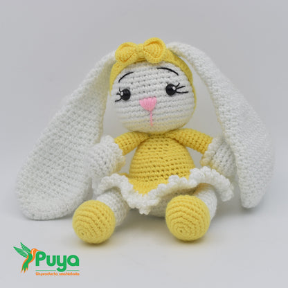CONEJO CON VESTIDO AMARILLO