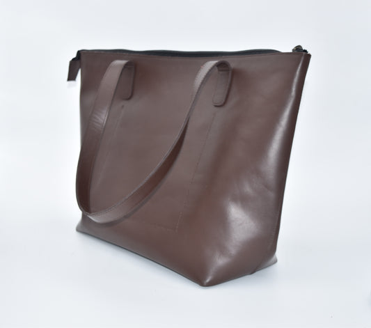 CARTERA CAFÉ BRILLOSO
