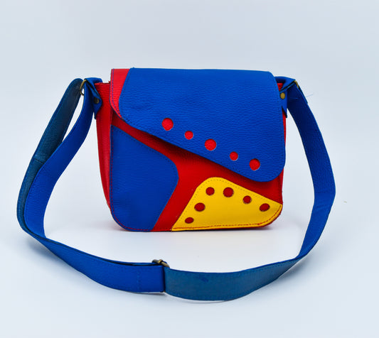 BANDOLERA  CON DISEÑO TRIANGULAR