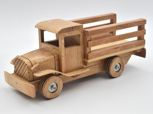 CAMIÓN DE MADERA